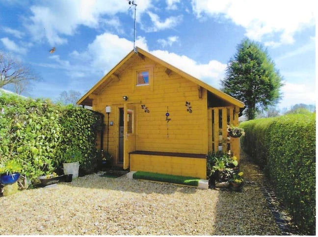 Near Knutsford Main Photo