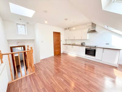 Amazing 1 bed flat until mid/late June Main Photo