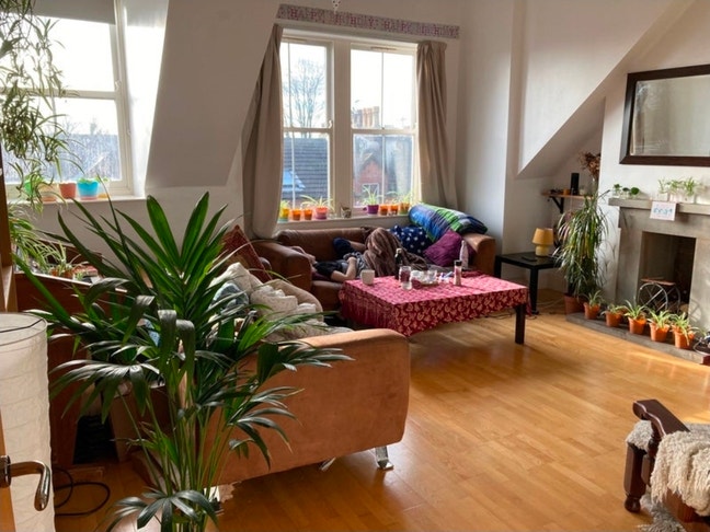 Double Room in shareflat by Sefton Park Main Photo