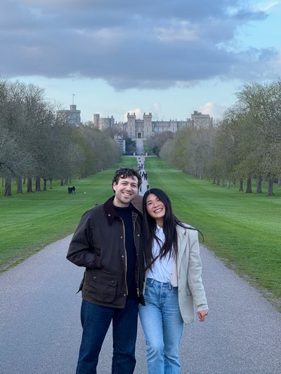 Room needed by professional couple Main Photo