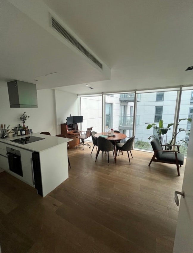 Modern room available in Shoreditch Main Photo