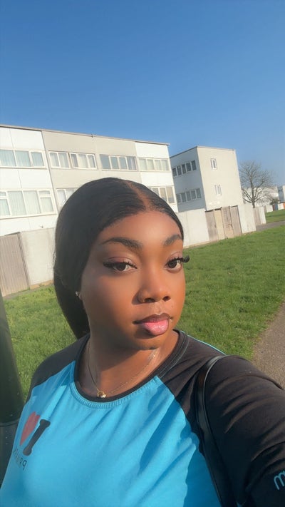 I am a professional female aged 24. I am look... Main Photo