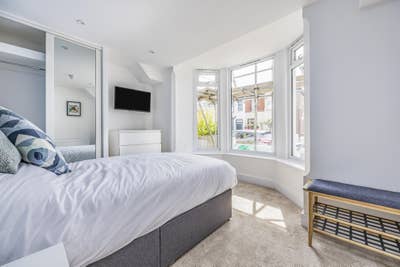 Bright Ensuite Room Available |💰&pound;100 Cashback Main Photo