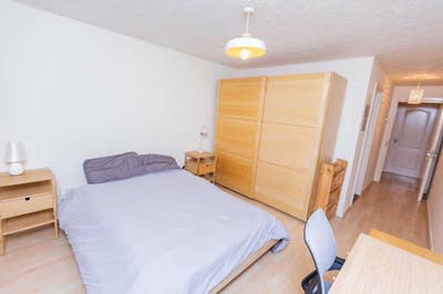 ✨ En-Suite in Canada Water fully furnished  Main Photo