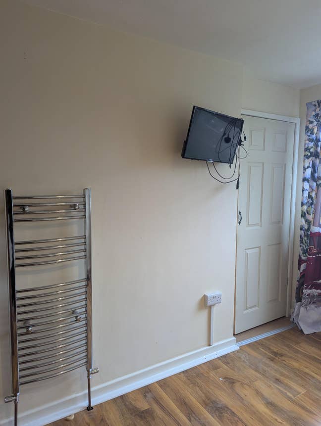 Own kitchen double newly refurbed. Main Photo