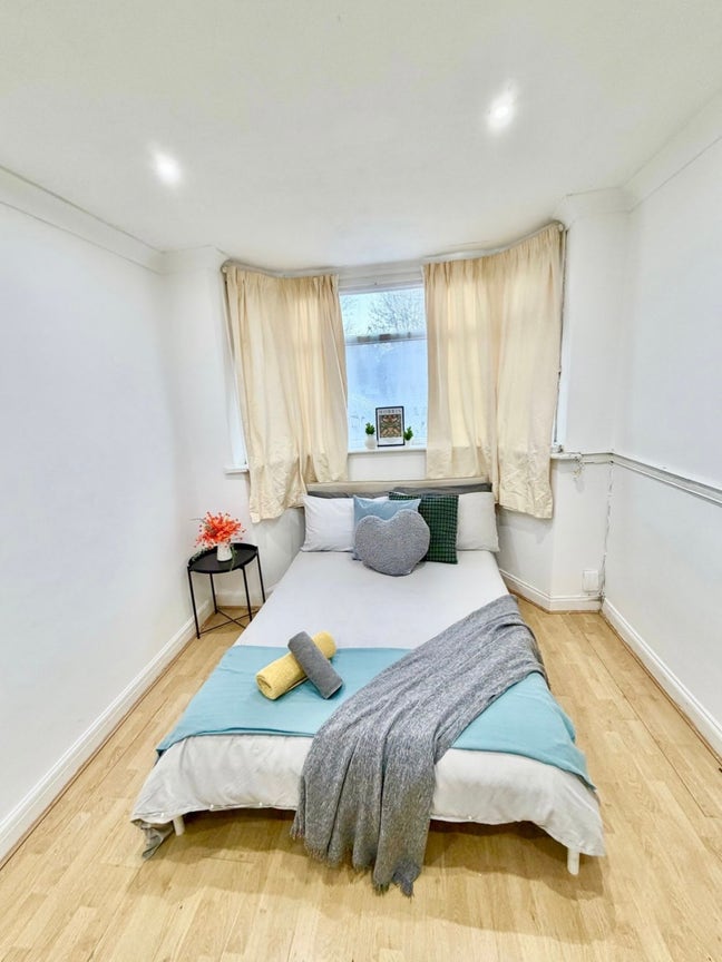 Limited Offer – Double Room in Wembley/Alperton Main Photo