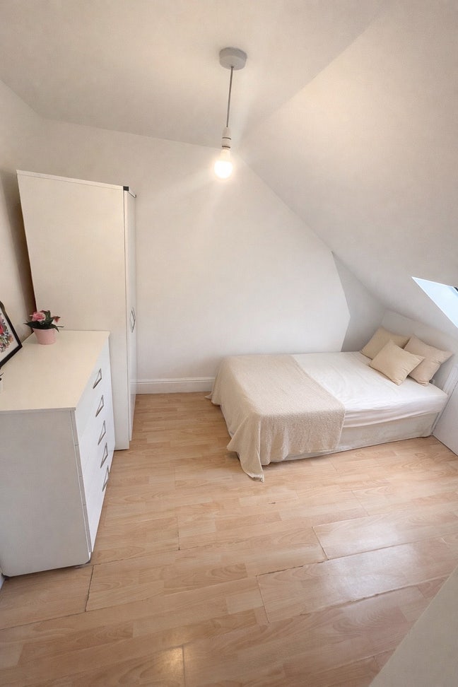 Zone 2, Two Double Rooms Next to the Main Street Main Photo