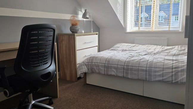 Double room in new build house 🏠  Main Photo