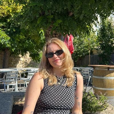 Seeking 2x rooms early May Main Photo