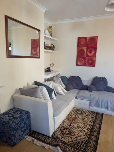 Spacious room in professional house Main Photo