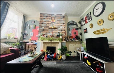 Single room available  Main Photo