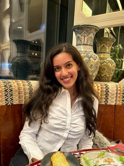 Doctor looking for flat in London Main Photo