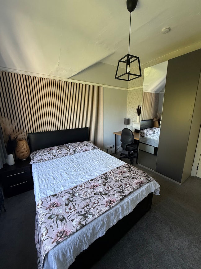 Double Room – Wembley Main Photo