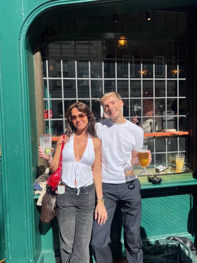 Professional 👀 4 tidy home and friendly flatmates  Main Photo