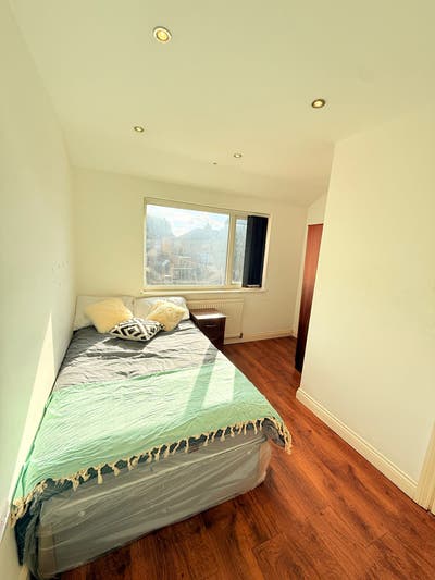 Room available at Kirkland Road Main Photo