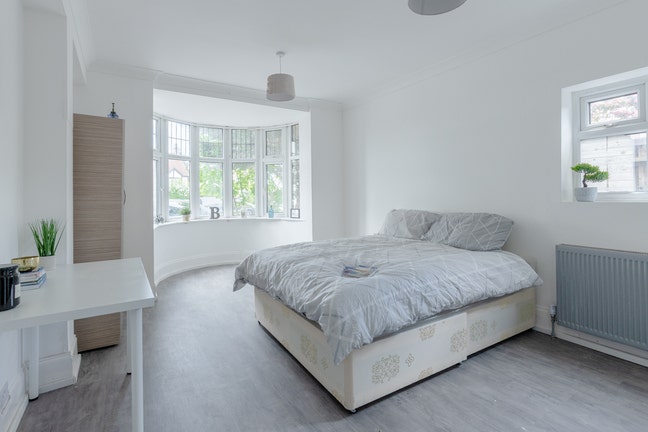 💫Huge New Double Bedroom 5Mins to Croydon 💫 Main Photo