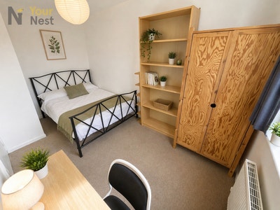 Stunning 4 Bedroom Shared property with garden Main Photo