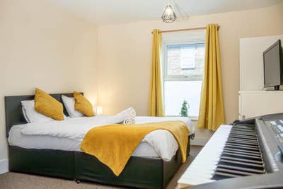 Room in a Shared House Main Photo