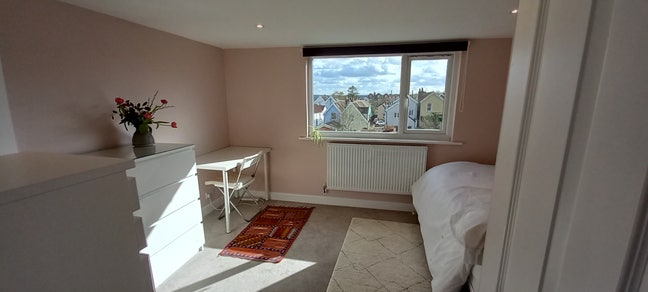 Loft room 3 minutes to Gloucester Road Main Photo