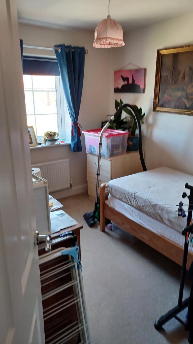 Room in homely house  Main Photo