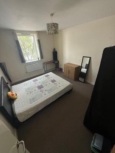 Room for rent  Main Photo