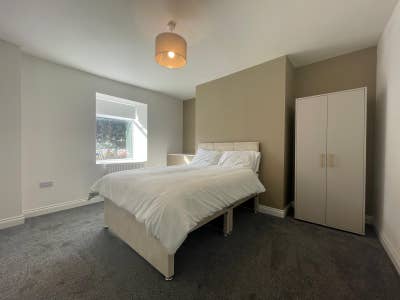 Double Room in Newly Renovated House, Durham Road Main Photo