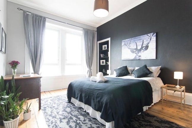 Double Bedroom in lovely Dennistoun flat Main Photo