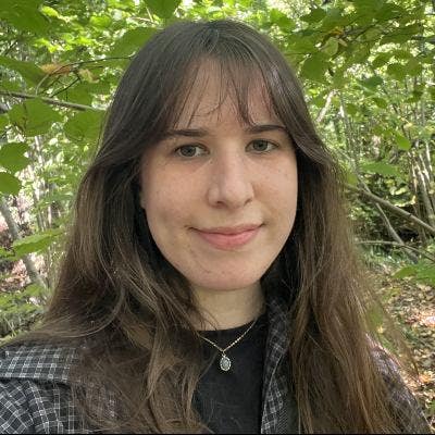 Master's student looking for flatmates! Main Photo