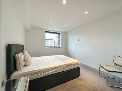 Gorgeous Double Room 2 min from St.James Park Main Photo