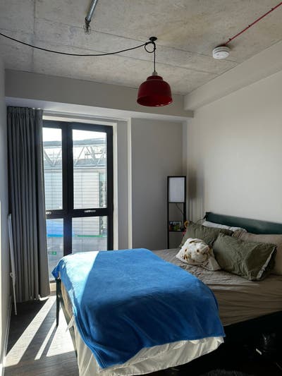 Double Bedroom with Ensuite & Walk-in Closet Main Photo