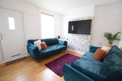 Student House Replacement Tenants Needed Main Photo