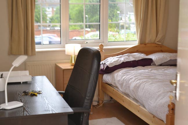 Harborne, excellent fully furnished rooms. Main Photo