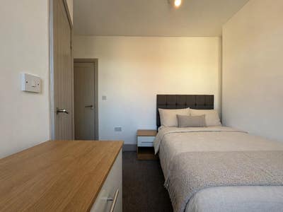 Titchfield Street, Mansfield, Notts, NG19  Main Photo