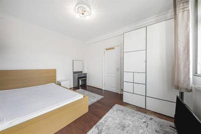 Beautiful 2/3-Bed Flat to Rent – St John’s Wood Main Photo
