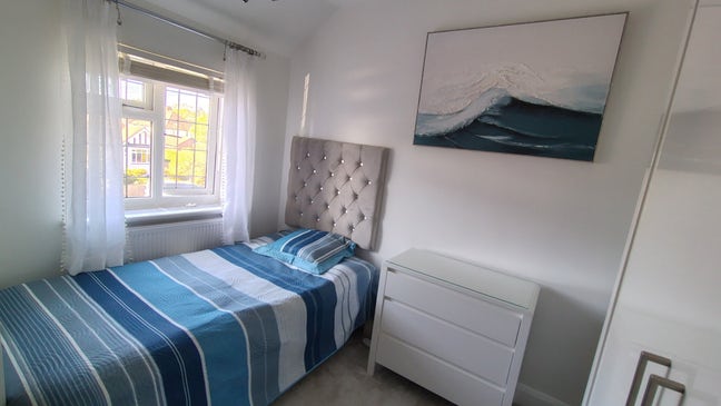 Single Room / Female preferred Main Photo