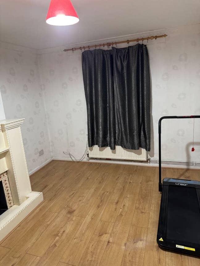Double Room to Let- Dagenham RM9 Main Photo