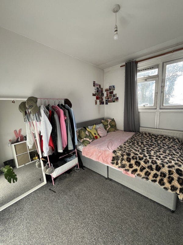 Beautiful double room in Battersea  Main Photo