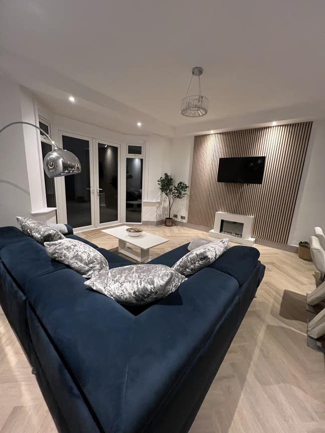 Quiet double room in luxury house Main Photo