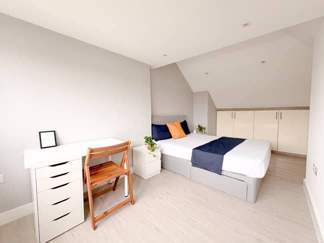 Big Ensuite Room North Wembley-Bills Included Main Photo