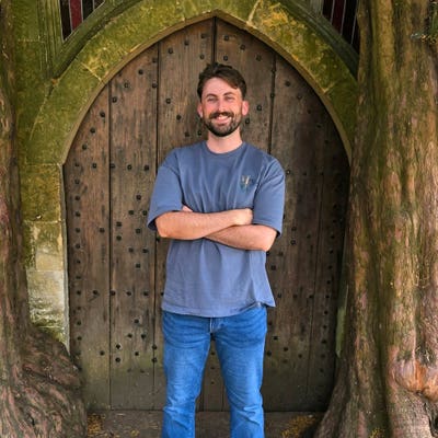 Looking to get into Bristol and meet new people!  Main Photo
