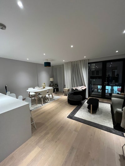 En-suite Room Available in Wandsworth Town Main Photo