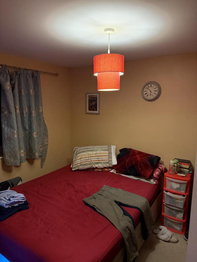 Double room with bathroom shared kitchen/garden Main Photo