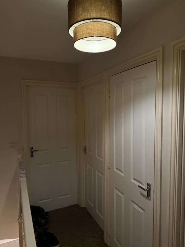 Double room with bathroom shared kitchen/garden Main Photo
