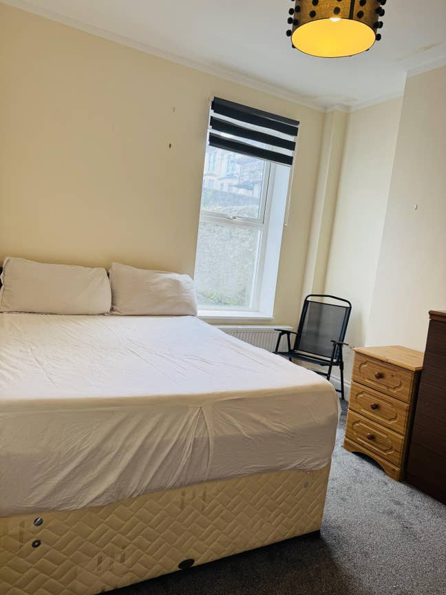 A beautiful double room with a private bathroom  Main Photo
