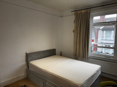 Ensuite double furnished Room Main Photo