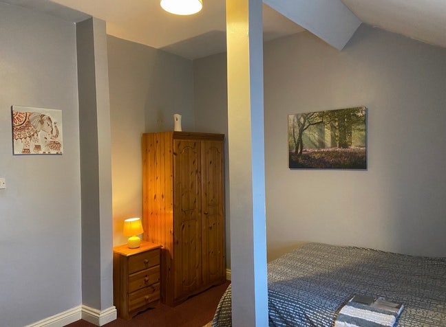 City Centre large bedroom / All bills included  Main Photo