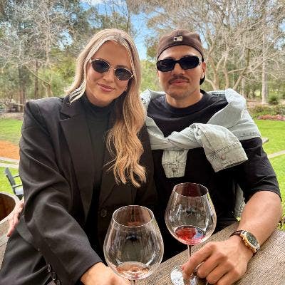 Aussie Couple Seeking Room - mid August  Main Photo