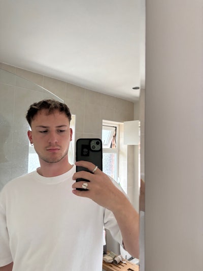 Looking for friendly, easy going & fun people... Main Photo