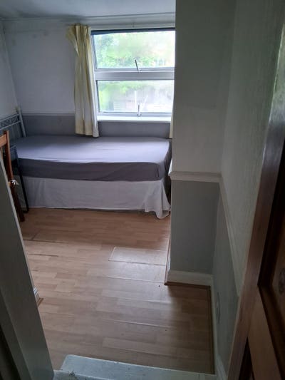 Single Room 2min from Sutton High Street  Main Photo