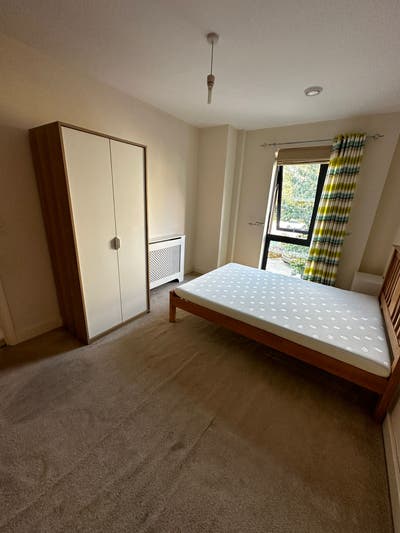  🏡 Stunning Double Room | 4-Bed House | SE16 |  Main Photo